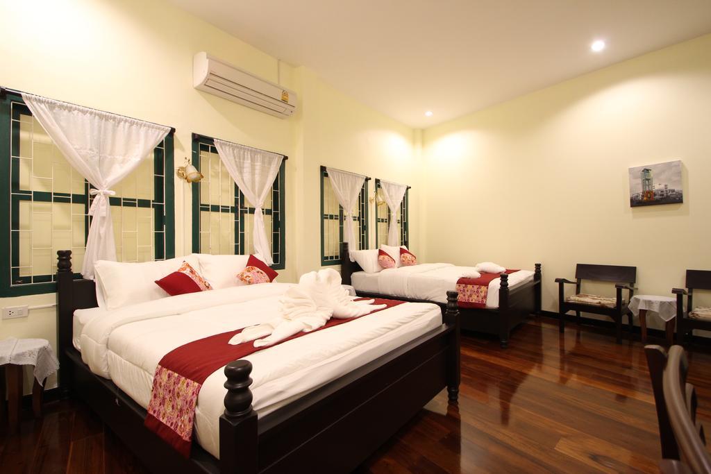 Srisomboon Hostel Транг Екстериор снимка