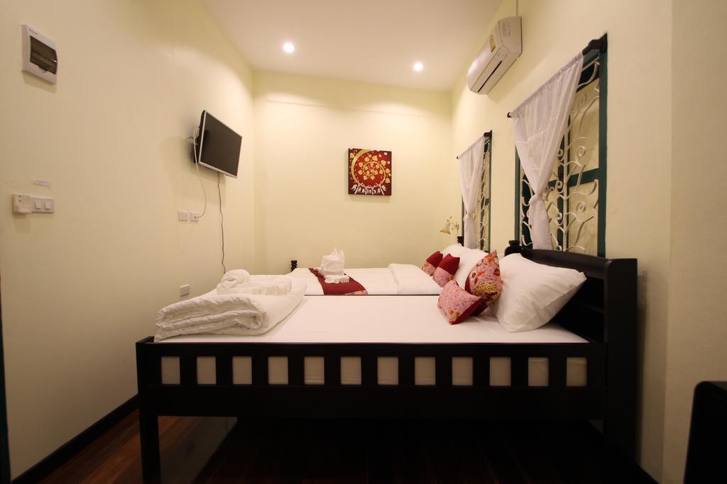 Srisomboon Hostel Транг Екстериор снимка